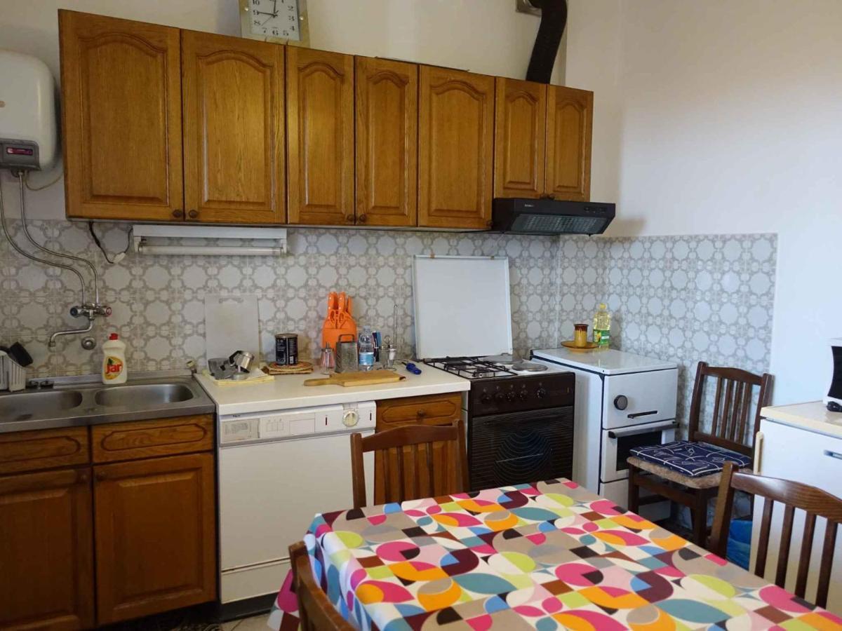 Apartment In Omisalj - Insel Krk 39736 Exterior foto